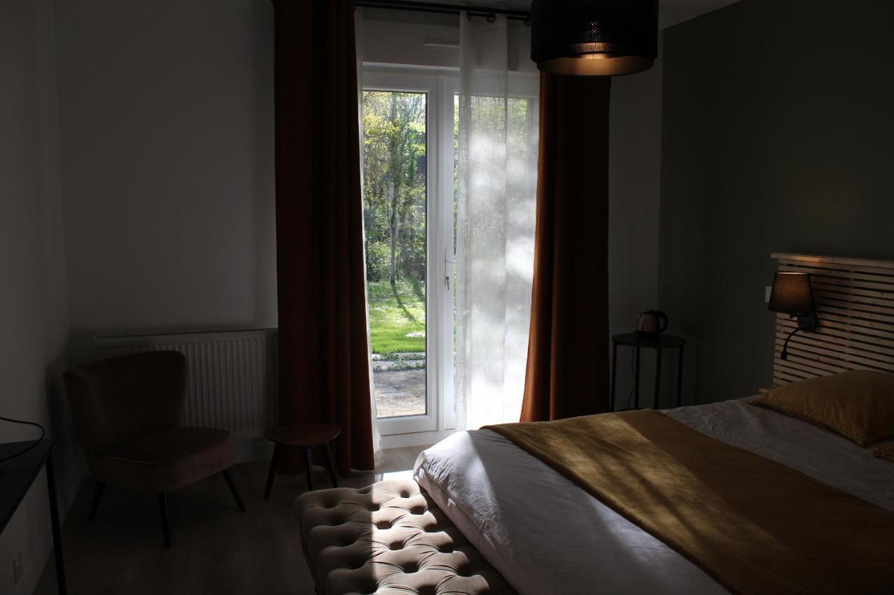 Bed and Breakfast Le Pre Du Buis Yvre-l'Eveque Экстерьер фото