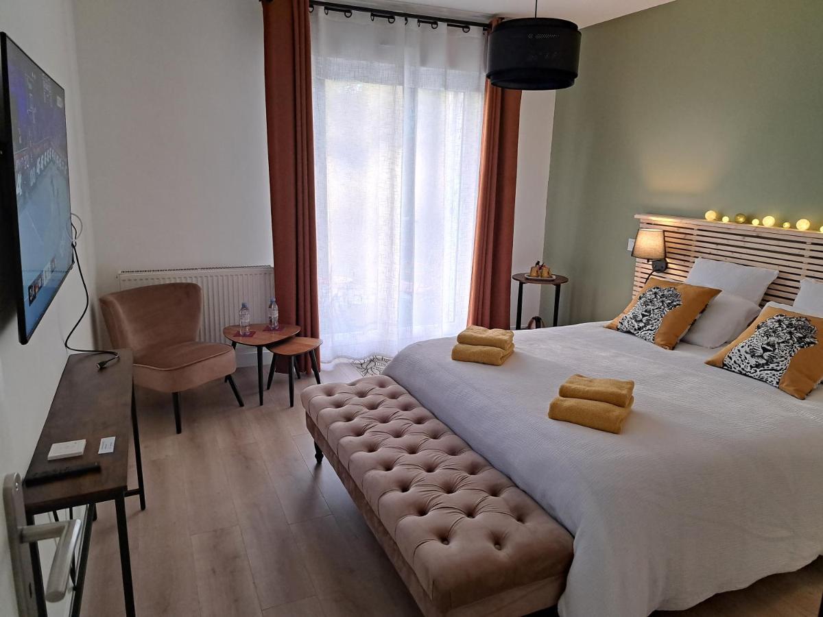 Bed and Breakfast Le Pre Du Buis Yvre-l'Eveque Экстерьер фото